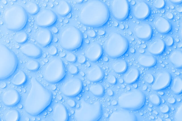 In this example, we add a blue tint to a JPG/JPEG photo of white water droplets. As the "Lightness" parameter doesn't change, the shape and volume of the drops are conveyed via "Hue" and "Saturation" parameters, and after changing the tint, the drops acquire a beautiful dodgerblue color. (Source: Pexels.)